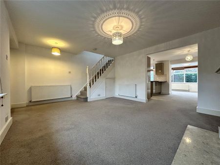 3 bedroom semi-detached house to rent - Photo 4