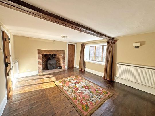 6 bedroom detached house to rent - Photo 1