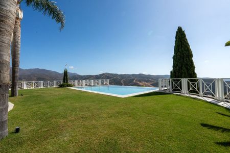 6 bedroom luxury Villa for rent in Marbella Del Este, Andalusia - Photo 4