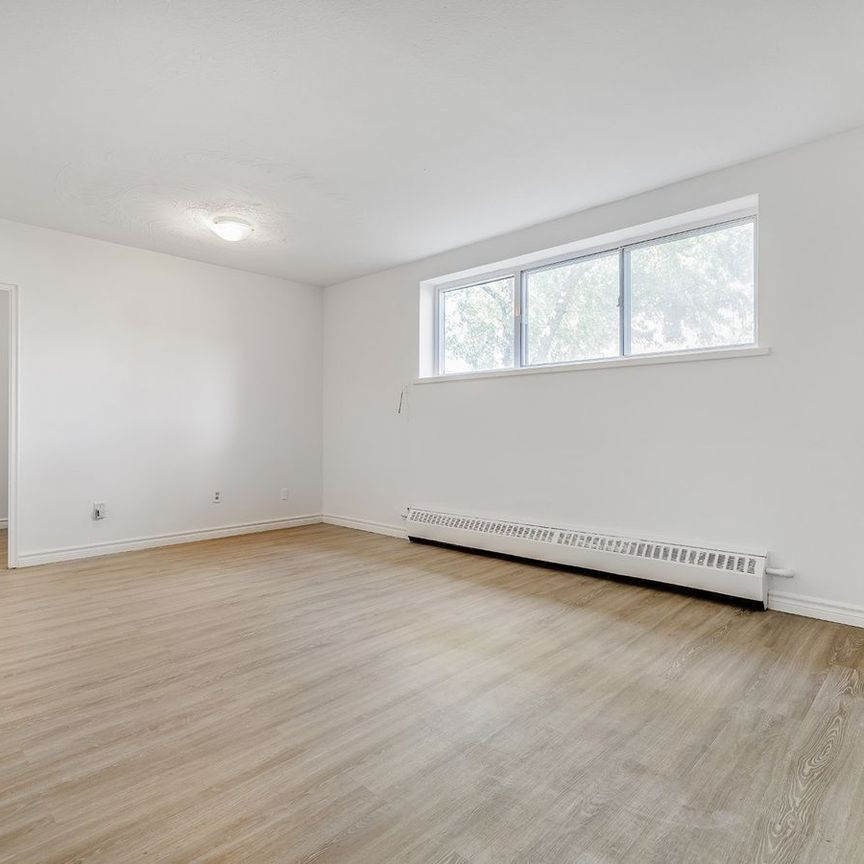 For Lease - 165 Colborne Avenue Unit# 102, Richmond Hill, Ontario - Photo 1