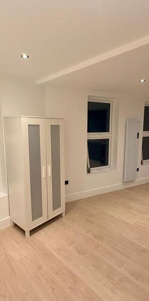 1 bedroom property to rent - Photo 1