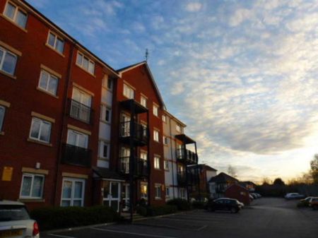 2 bedroom flat to rent - Photo 2