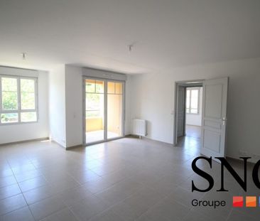 T3 AVEC LOGGIA + 2 PARKINGS EN SOUS SOL - Photo 2