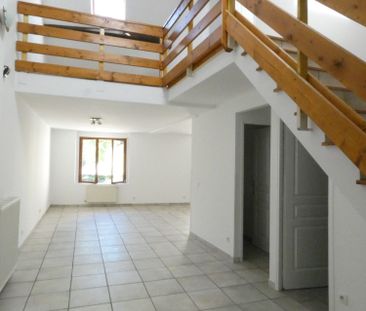 Location Appartement 4 pièces 78m² BELLEY 01300 - Photo 1