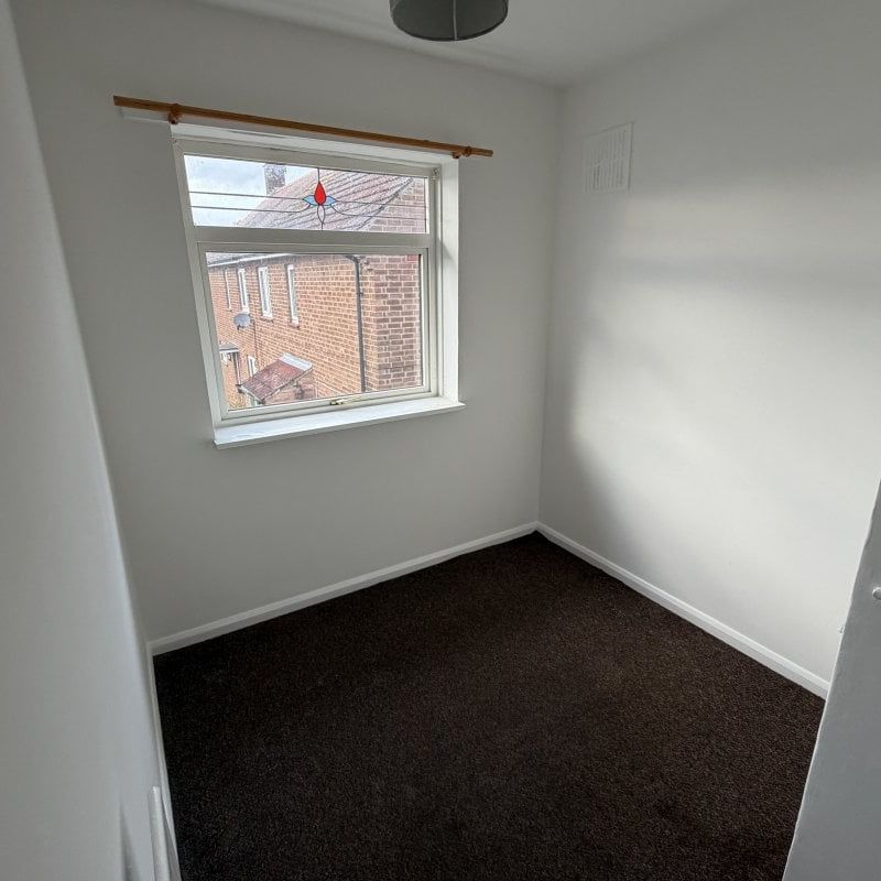 Kingsland Close - Photo 1