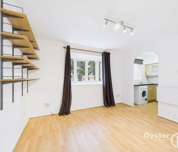 Magpie Close, Enfield, EN1 - Photo 1