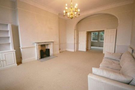 Camden Crescent, Lansdown, BA1 - Photo 2