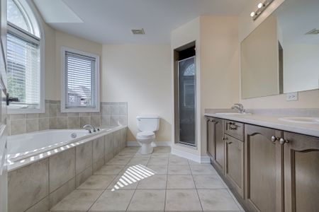 For Lease - 3407 Whilabout Terrace, Oakville, Ontario - Photo 2