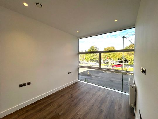 Sheila House, Fleet, Hampshire, GU51 - Photo 1