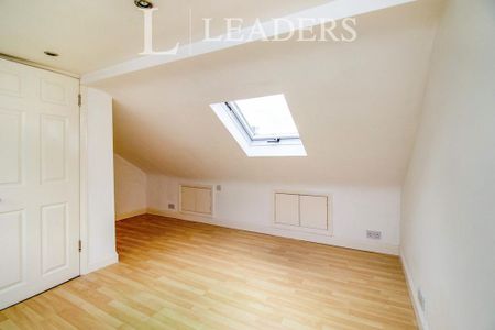 3 bedroom terraced house to rent - Photo 3