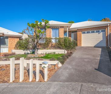 2/11 Marten, Sunbury, VIC 3429 - Photo 6