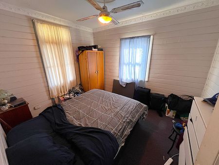 Home For Rent - Photo 4