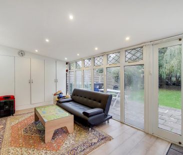 4 bedroom bungalow to rent - Photo 1