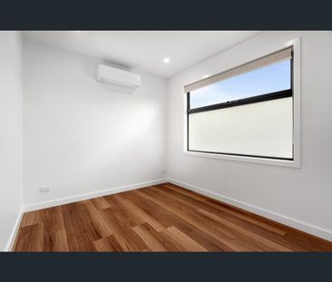 3/29 Johnstone St, Jacana, Vic 3047 - Photo 6