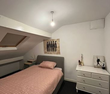 Room in a Shared House, Harehills Avenue, LS8 - Photo 3