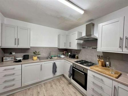 Park View Apartments Abbey Roadmalvernworcestershire, WR14 - Photo 3