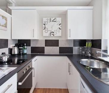 Douglas Court, Hartsbourne Road, Earley,RG6 - Photo 3