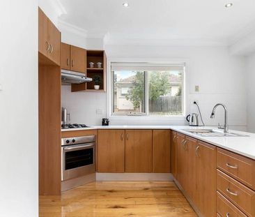 6 Wilkinson Street, Reservoir VIC 3073 - Photo 2