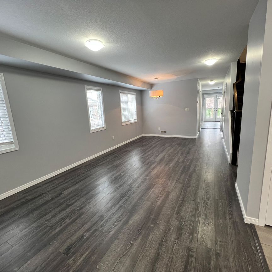 For Lease - 3200 Singleton Avenue Unit# 3, London South, Ontario - Photo 1
