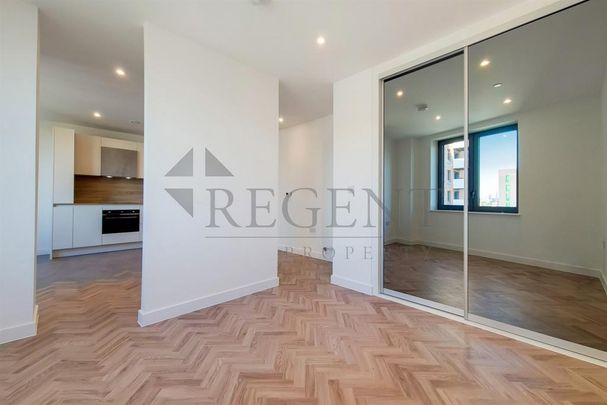 Studio to rent - Photo 1