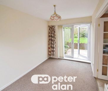 3 bedroom semi-detached house to rent - Photo 2