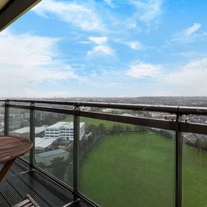 Mapleton Road, SW18 4GB, London - Photo 2