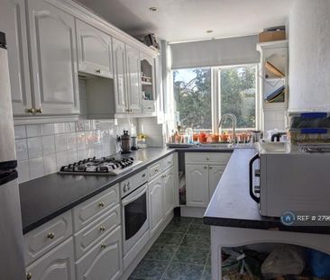 2 bedroom maisonette to rent - Photo 4