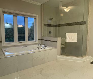 For Lease - 48 Transwell Avenue, Toronto, Ontario - Photo 1