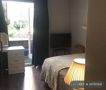 4 bedroom terraced house to rent - Photo 4