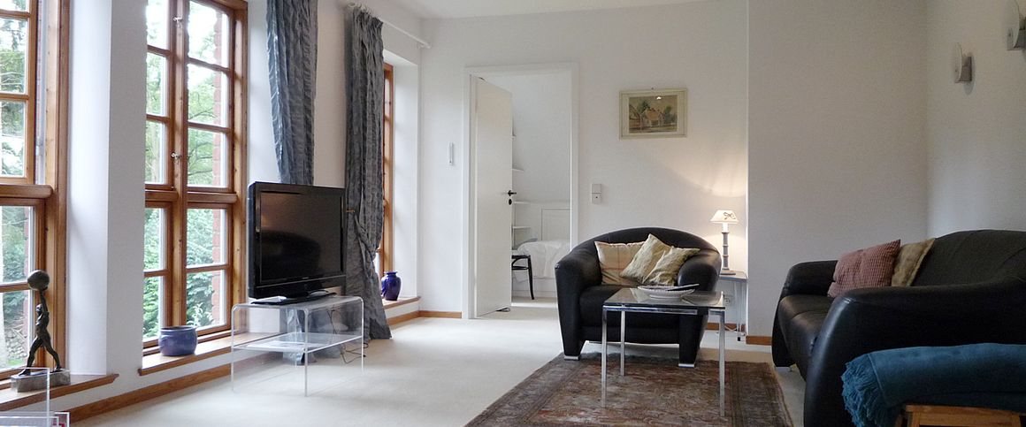 Charmante 2 1/2-Zimmer-Einliegerwohnung mit 70m² in Blankenese... - Photo 1