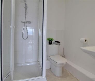 2 bedroom apartment to rent - Photo 6