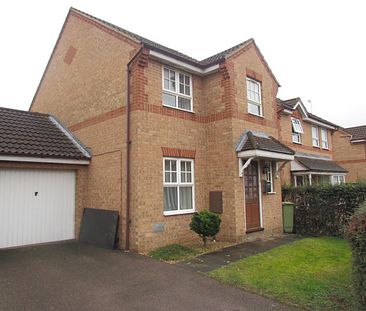 3 Bed House - Detached - Photo 6