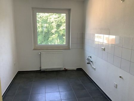 Helle 3-Raumwohnung mit Balkon zu vermieten. - Photo 4