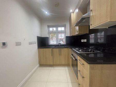 6 bedroom semi-detached house to rent - Photo 5