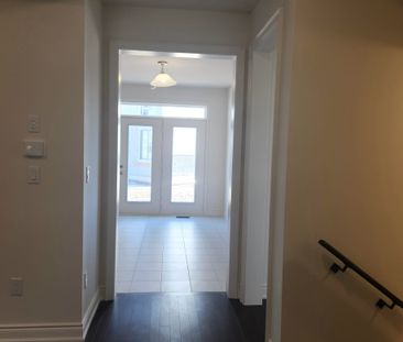 For Lease - 172 Bloomfield Crescent, Cambridge, Ontario - Photo 3