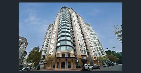 North-Facing Contemporary Apartment in Prestigious 'Pinnacle' Building - Photo 5