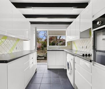 3 bedroom semi-detached house to rent - Photo 5