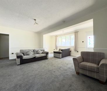 3 bedroom bungalow to rent - Photo 2