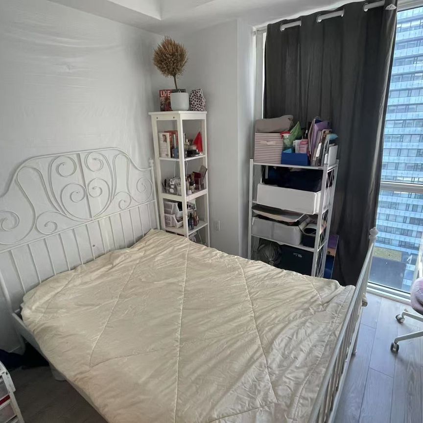 For Lease - 7 Grenville Street Unit# 3305 2nd bdrm, Toronto, Ontario - Photo 1