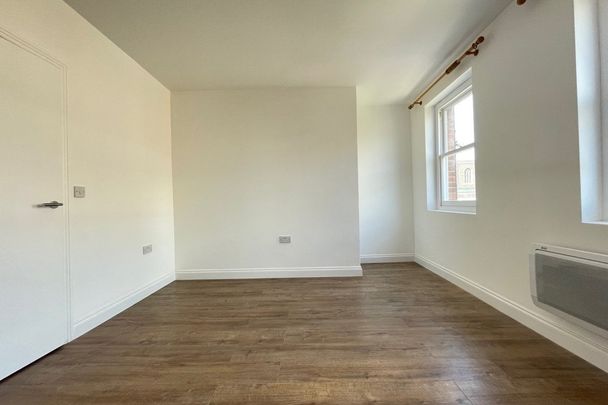 London Street - Photo 1