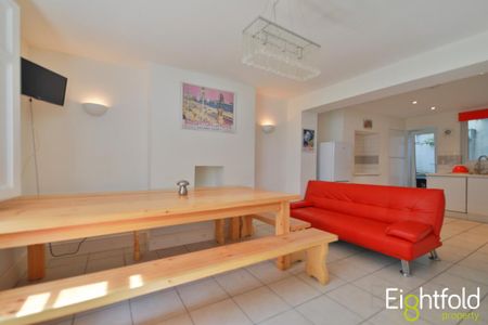 5 bedroom terraced house to rent - Photo 2