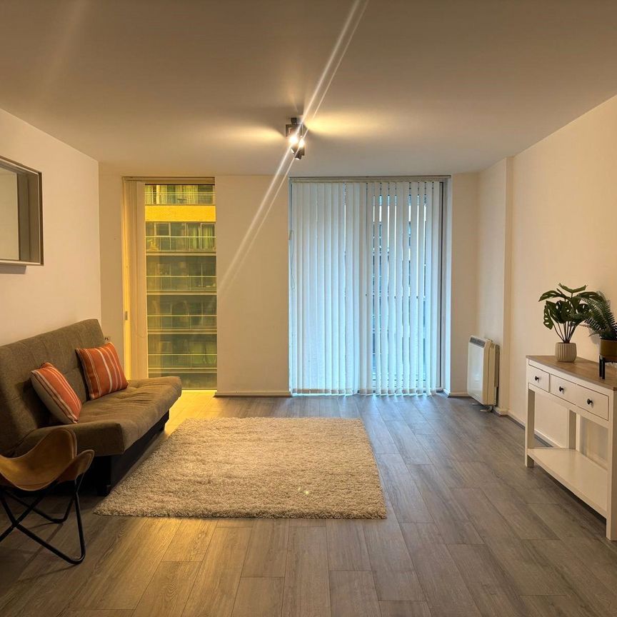 Millharbour, London, E14 9DT - Photo 1