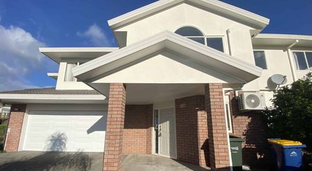 5 Sunny and warm family home in Hillcrest - Photo 4