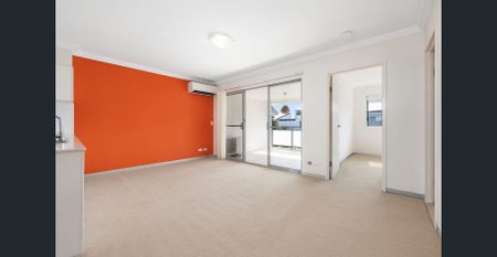 Luxurious Modern Apartment - Photo 4