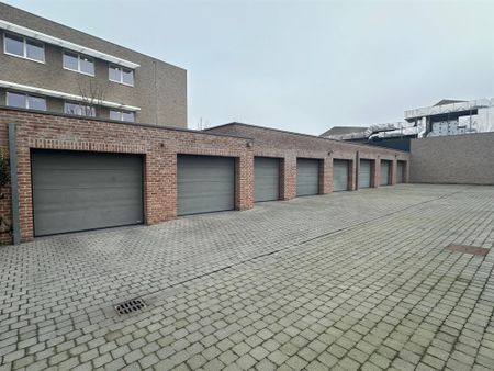 Prachtig recent appartement met garage en autostaanplaats. - Photo 4