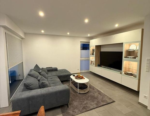 Moderne 2-Zimmer-OG-Wohnung mit eigenem Eingang - Foto 1