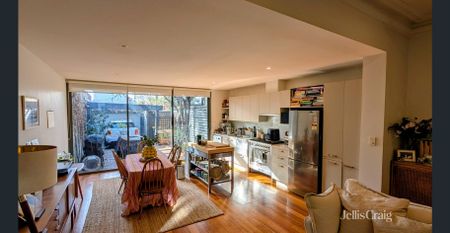 ‘Nyora’ – Stylish Victorian Terrace - Photo 5