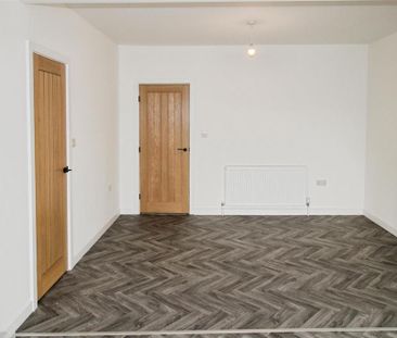 4 bedroom semi-detached house to rent - Photo 1