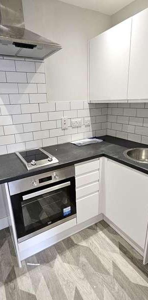 Carr Hill, Balby, Doncaster, DN4 - Photo 1