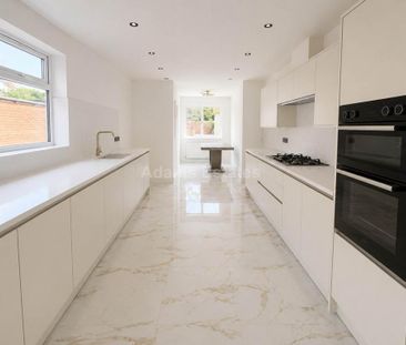 6 bedroom semi-detached house to rent - Photo 5